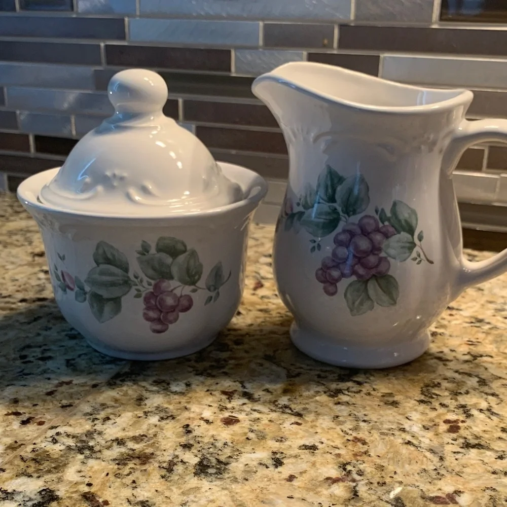 Pfaltzgraff Grapevine Sugar Bowl and Creamer Set